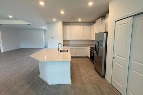 House in Dunnellon, Florida 4 bedrooms, 210.7 sq.m. № 1878049 - photo 9