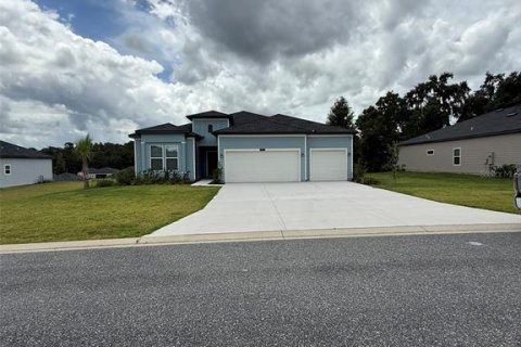 House in Dunnellon, Florida 4 bedrooms, 210.7 sq.m. № 1878049 - photo 2