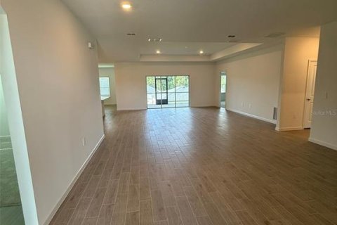 House in Dunnellon, Florida 4 bedrooms, 210.7 sq.m. № 1878049 - photo 6