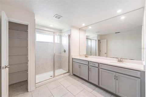 Townhouse in Lutz, Florida 3 bedrooms, 208.38 sq.m. № 1853473 - photo 20