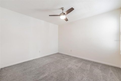 Townhouse in Lutz, Florida 3 bedrooms, 208.38 sq.m. № 1853473 - photo 24