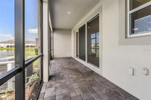 Townhouse in Lutz, Florida 3 bedrooms, 208.38 sq.m. № 1853473 - photo 27