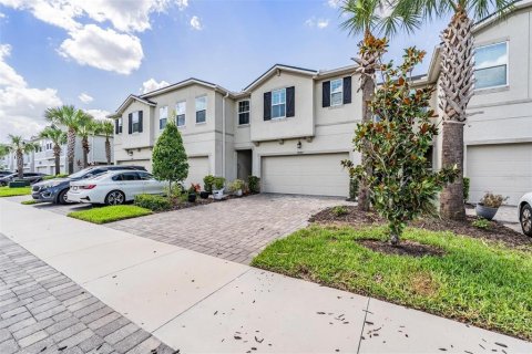 Townhouse in Lutz, Florida 3 bedrooms, 208.38 sq.m. № 1853473 - photo 30