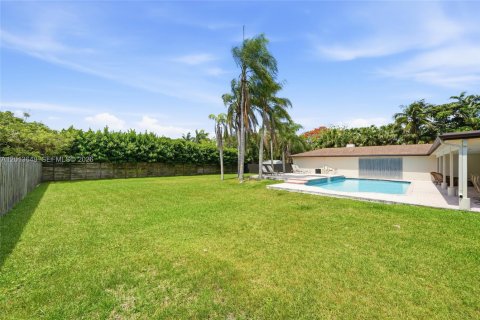 Villa ou maison à vendre à Miami, Floride: 5 chambres, 350.43 m2 № 2189033 - photo 12
