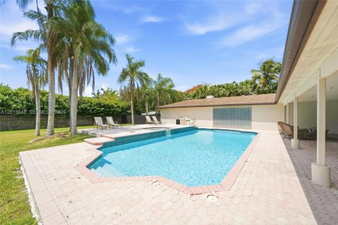 Villa ou maison à vendre à Miami, Floride: 5 chambres, 350.43 m2 № 2189033 - photo 10