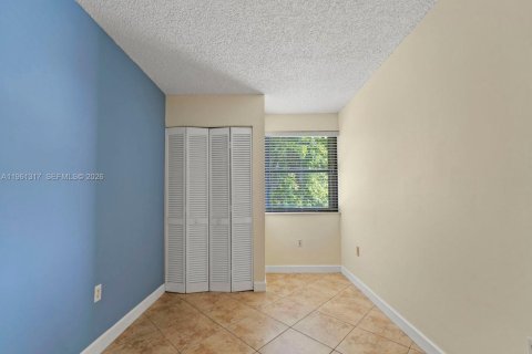 Condominio en alquiler en Miami, Florida, 3 dormitorios, 118.45 m2 № 2023210 - foto 23