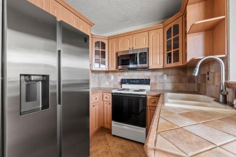 Condominio en alquiler en Miami, Florida, 3 dormitorios, 118.45 m2 № 2023210 - foto 14