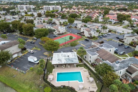 Condominio en alquiler en Miami, Florida, 3 dormitorios, 118.45 m2 № 2023210 - foto 29