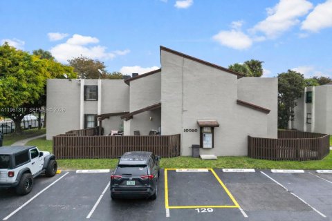 Condominio en alquiler en Miami, Florida, 3 dormitorios, 118.45 m2 № 2023210 - foto 3