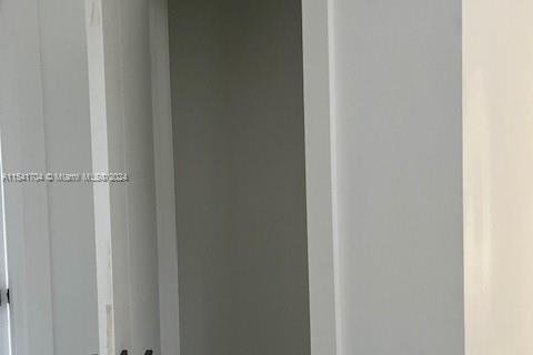 Casa en venta en Miami, Florida, 6 dormitorios № 1861357 - foto 20