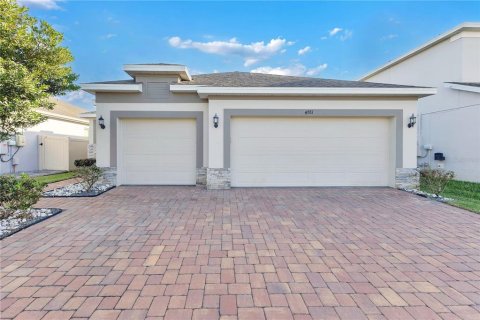 House in Kissimmee, Florida 4 bedrooms, 176.51 sq.m. № 2226797 - photo 2
