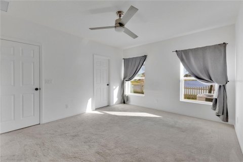 House in Kissimmee, Florida 4 bedrooms, 176.51 sq.m. № 2226797 - photo 12