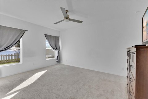 House in Kissimmee, Florida 4 bedrooms, 176.51 sq.m. № 2226797 - photo 13