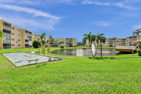 Condominio en venta en Dania Beach, Florida, 2 dormitorios, 106.28 m2 № 1892902 - foto 15