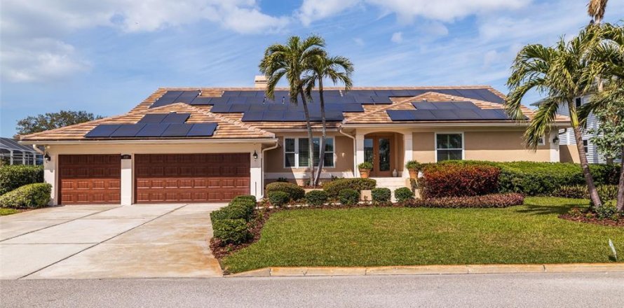 House in Tierra Verde, Florida 4 bedrooms, 300.45 sq.m. № 1556542