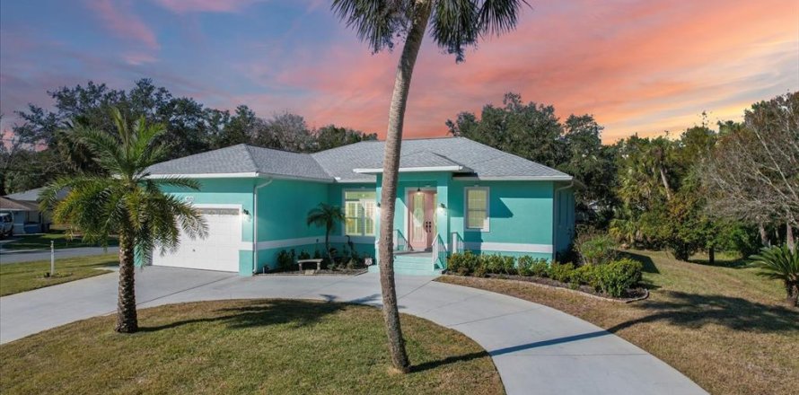 Villa ou maison à Homosassa, Floride 3 chambres, 169.36 m2 № 1556165