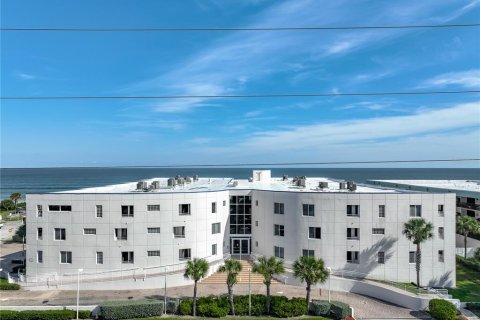 Condominio en Indialantic, Florida, 3 dormitorios  № 2147413