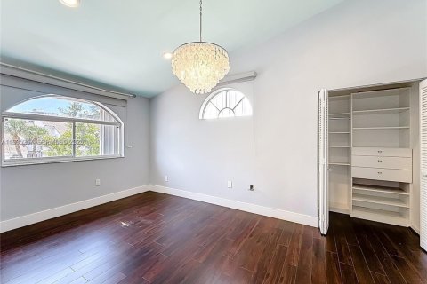 Adosado en venta en Aventura, Florida, 4 dormitorios, 265.42 m2 № 1993412 - foto 18