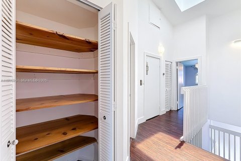 Adosado en venta en Aventura, Florida, 4 dormitorios, 265.42 m2 № 1993412 - foto 24