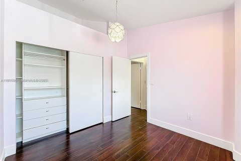 Adosado en venta en Aventura, Florida, 4 dormitorios, 265.42 m2 № 1993412 - foto 21