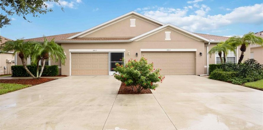 House in Venice, Florida 3 bedrooms, 182.55 sq.m. № 1346359