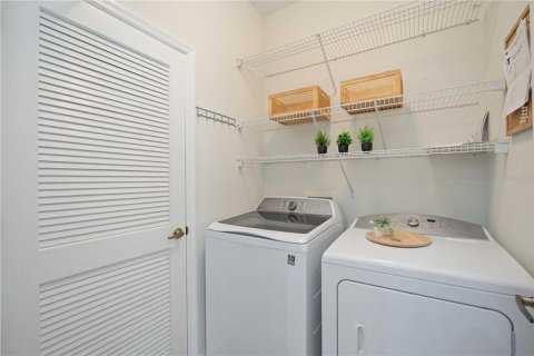 House in Venice, Florida 3 bedrooms, 182.55 sq.m. № 1346359 - photo 16