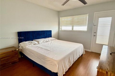 Copropriété à vendre à Hallandale Beach, Floride: 2 chambres, 78.78 m2 № 2091161 - photo 15