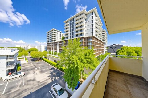 Condominio en venta en South Miami, Florida, 1 dormitorio, 56.86 m2 № 1892812 - foto 15