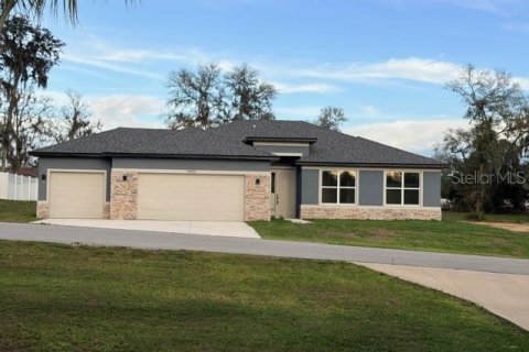 Casa en Dunnellon, Florida 4 dormitorios, 174.01 m2 № 2371821