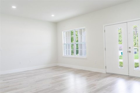 Casa en venta en Citrus Springs, Florida, 3 dormitorios, 142.05 m2 № 2234226 - foto 12