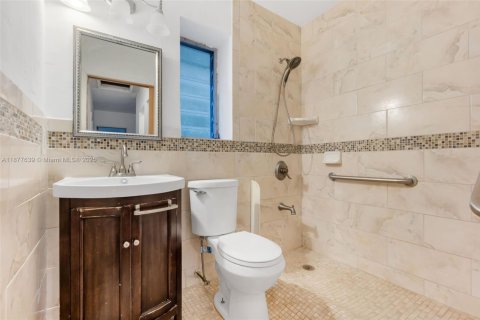 Купить виллу или дом в Майами, Флорида 3 спальни, 204.94м2, № 1930726 - фото 18