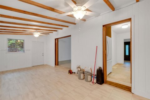 Купить виллу или дом в Майами, Флорида 3 спальни, 204.94м2, № 1930726 - фото 15