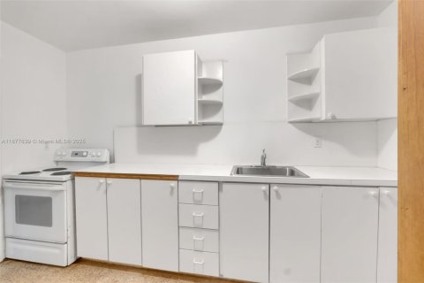 Купить виллу или дом в Майами, Флорида 3 спальни, 204.94м2, № 1930726 - фото 12