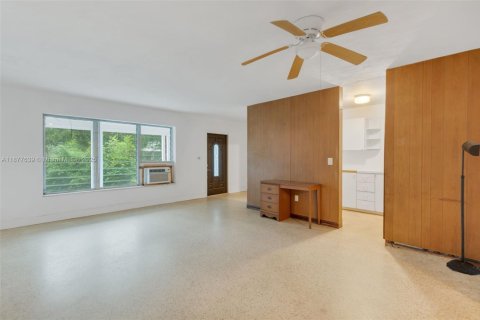 Купить виллу или дом в Майами, Флорида 3 спальни, 204.94м2, № 1930726 - фото 7