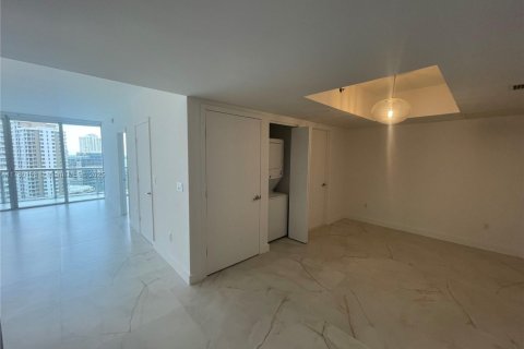 Copropriété à louer à Miami, Floride: 2 chambres, 121.98 m2 № 1644811 - photo 7