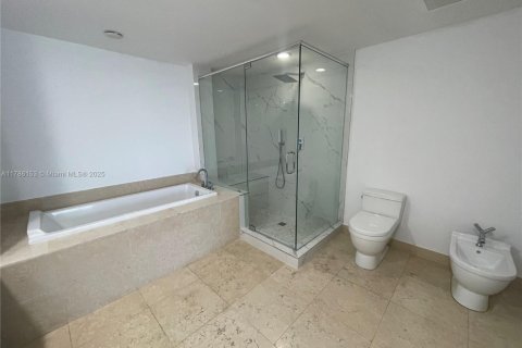 Copropriété à louer à Miami, Floride: 2 chambres, 121.98 m2 № 1644811 - photo 13