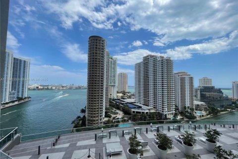 Copropriété à louer à Miami, Floride: 2 chambres, 121.98 m2 № 1644811 - photo 3