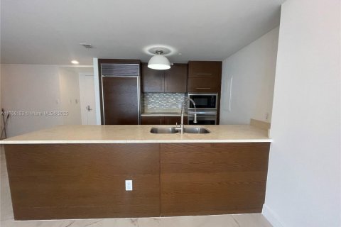 Copropriété à louer à Miami, Floride: 2 chambres, 121.98 m2 № 1644811 - photo 10