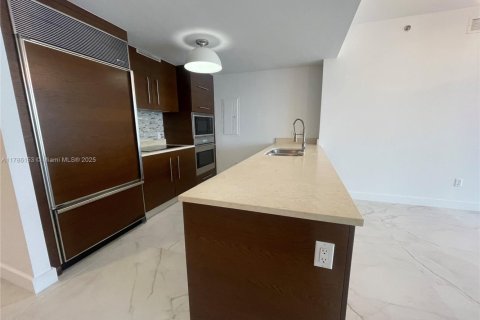Copropriété à louer à Miami, Floride: 2 chambres, 121.98 m2 № 1644811 - photo 8