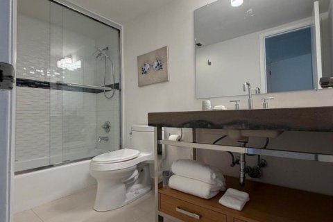 Condo in Sunny Isles Beach, Florida, 1 bedroom № 2181111 - photo 26