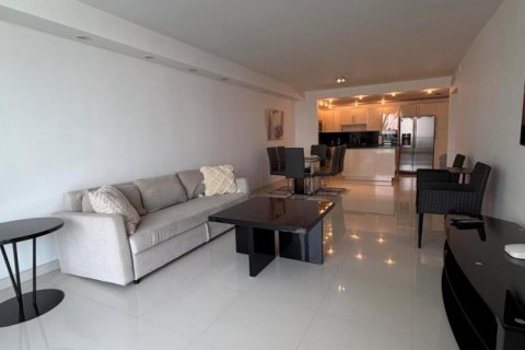Condo in Sunny Isles Beach, Florida, 1 bedroom № 2181111 - photo 14
