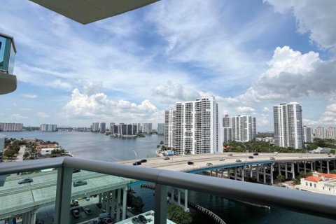 Condo in Sunny Isles Beach, Florida, 1 bedroom № 2181111 - photo 29