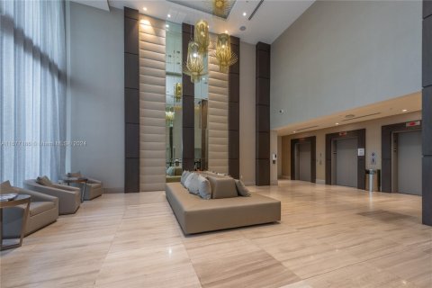 Condo in Miami, Florida, 3 bedrooms  № 2066080 - photo 23