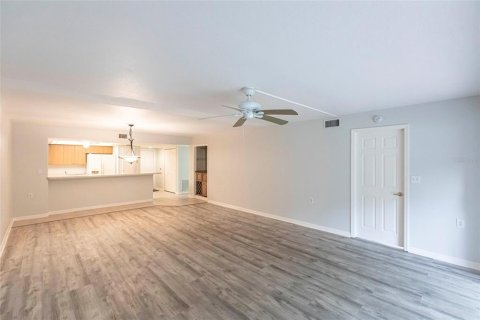 Condo in Punta Gorda, Florida, 2 bedrooms  № 1835172 - photo 6