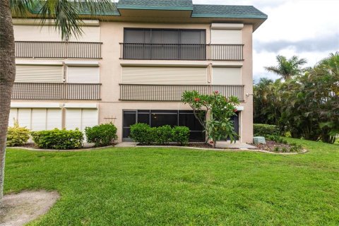 Condo in Punta Gorda, Florida, 2 bedrooms  № 1835172 - photo 1