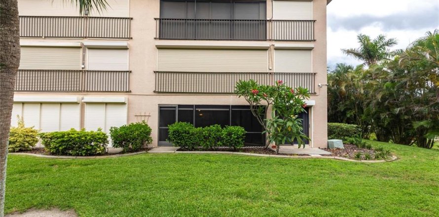 Condo in Punta Gorda, Florida, 2 bedrooms № 1835172