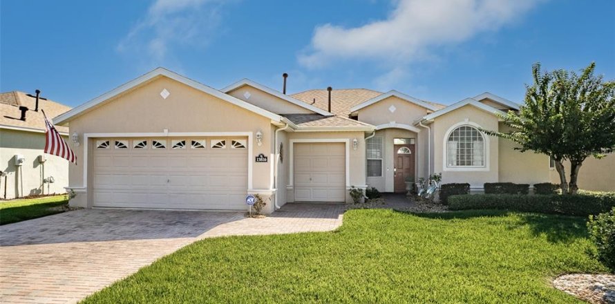 Casa en Ocala, Florida 3 dormitorios, 194.44 m2 № 1904752