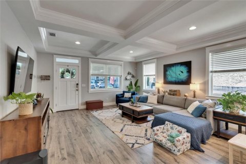 House in Tampa, Florida 3 bedrooms, 152.08 sq.m. № 1801889 - photo 4