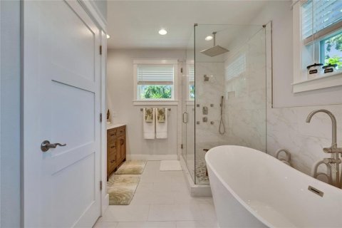 House in Tampa, Florida 3 bedrooms, 152.08 sq.m. № 1801889 - photo 25