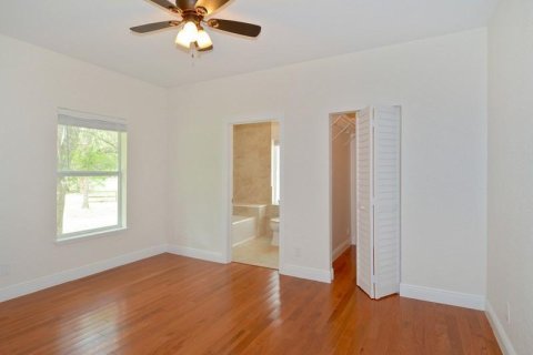 House in Loxahatchee Groves, Florida 6 bedrooms, 308.16 sq.m. № 2175948 - photo 9